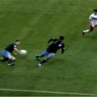 Trọng tài đã cứu ĐT Anh khỏi thất bại trên đất Ba Lan?