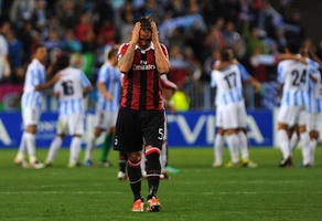 AC Milan lại thua, Allegri cận kề máy chém