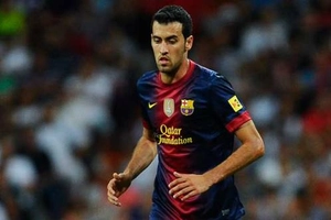 Busquets lập công