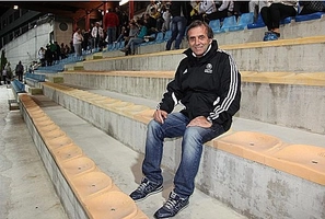 Tí hon San Marino và nỗi ám ảnh 1993 của người Anh