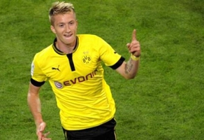 Marco Reus đưa Dortmund vươn lên dẫn trước