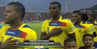 Sai lầm ngớ ngẩn tại VL World Cup 2014 khu vực Nam Mỹ: Cho ĐT Ecuador nghe quốc ca .... Mexico