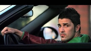 Sao Barcelona phá tan siêu xe cảnh sát?