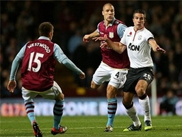 Aston Villa liên tiếp ghi bàn, đều nhờ công của tiền đạo trẻ Weimann