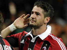 Đại gia AC Milan không thể ngăn hiện tượng Malaga tiến bước vào vòng sau