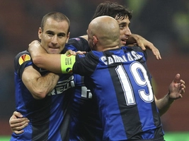 Hoà thất vọng Cagliari, Inter bỏ lỡ cơ hội rút ngắn cách biệt với Juventus