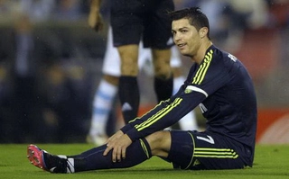 Ronaldo nổ súng, Kền kền trắng vẫn gẫy cánh ở cúp Nhà vua