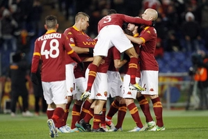 Roma 3-0 Atalanta: Bầy sói dễ dàng đi tiếp