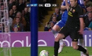 Barcelona đã bị cướp trắng một quả phạt 11m mười mươi?