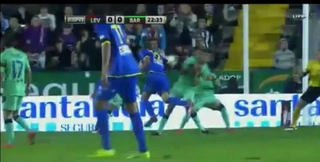 Real và Barca cùng bị dẫn trước từ chấm 11m: Sự trùng hợp quái quỷ