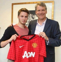 Tân binh của Man Utd, Nick Powell: Anh là ai?