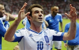 Khoảnh khắc Gấu Nga bị vị thần Karagounis kết liễu ở Euro 2012