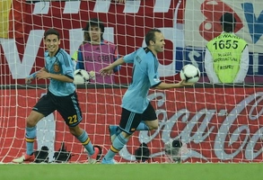 Bàn thắng của Jesus Navas liệu có hợp lệ?