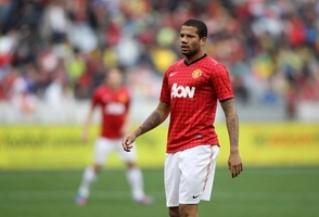 Hàng lởm Bebe phô diễn kỹ thuật thượng thừa: Phải chăng HLV Ferguson nên suy nghĩ lại?