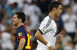 Khoảnh khắc độc ở trận El Clasico: Ronaldo và Messi không thèm giao hảo với nhau