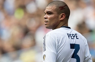 Pha lập công của trung vệ Pepe