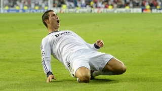 Casillas không buồn ăn mừng sau bàn thắng của Ronaldo: Chuyện gì đây?