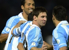 Dàn sao Real, Barca đồng lòng chung sức đem về chiến thắng cho Argentina