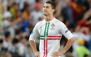 Cristiano Ronaldo nổ súng nhưng BĐN chỉ có thể thắng nhọc nhằn đàn em Luxembourg