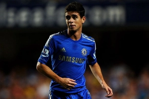 Bàn thắng đầu tiên của Oscar trong màu áo Chelsea