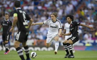 Bàn mở tỷ số của Riki