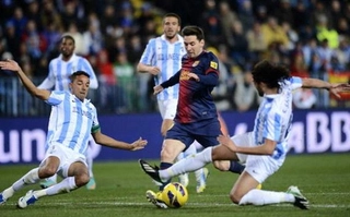 Malaga tặng trái đắng cho Barcelona ngay trên Nou Camp