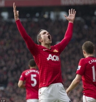 Robin Van Persie: Nỗi ám ảnh khủng khiếp của các ông lớn Premier League