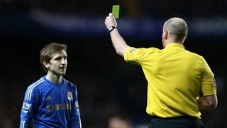 Pha vào bóng siêu thô bạo của Marko Marin