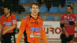 Bàn thắng quá dị ở sân futsal