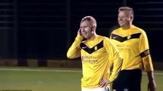 Paul Scholes giải nghệ rồi vẫn lập siêu phẩm