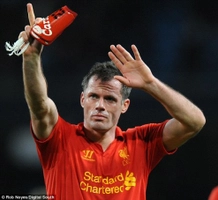 Cú sút phạt thành bàn hiếm có của Carragher