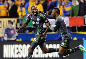 Tuyệt phẩm nã đại bác của cựu sao Liverpool