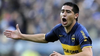 Riquelme tạo siêu phẩm ở tuổi 34