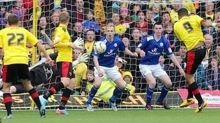 Bàn thắng “điên rồ” nhất nước Anh mùa này