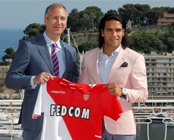 Falcao ghi tuyệt phẩm ngay trận ra mắt Monaco
