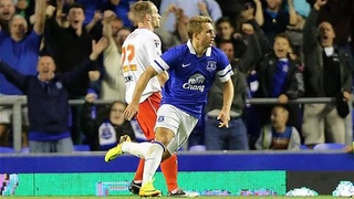 Tài năng trẻ của Barca mở tài khoản ở Everton