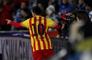 Chiêm ngưỡng pha solo ghi bàn đẹp mắt của Messi