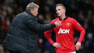 Moyes ngao ngán trước quả tạt như hài của Buttner