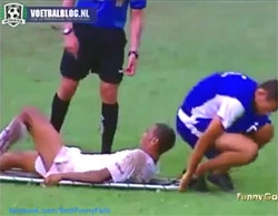 Cầu thủ đen đủi nhất quả đất