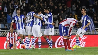 Highlights: Sociedad 2-1 Atletico Madrid (Vòng 11 La Liga)
