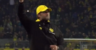 Thắng may đối thủ, Dormund ăn mừng như thể vô địch Bundesliga