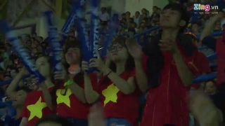 CĐV tại TP.HCM ăn mừng chiến thắng của đội tuyển Việt Nam