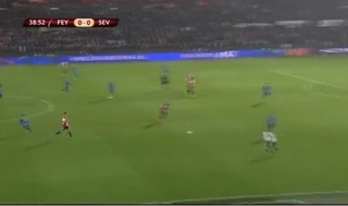 Video bàn thắng: Feyenoord 2-0 Sevilla (Vòng bảng Europa League)