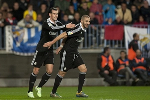 Video bàn thắng: Malaga 1-2 Real Madrid (Vòng 13 La Liga)