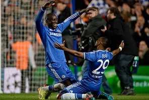 Dàn sao Chelsea đua nhau ngã vờ ở trận thắng Hull City