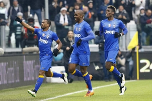 10 bàn thắng đẹp nhất nửa đầu mùa giải Serie A 2014-2015