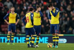 Video bàn thắng: Stoke 3-2 Arsenal (Vòng 15 Premier League)