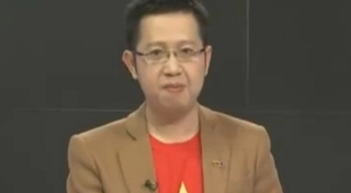 Clip BLV Việt Khuê hát “gót hồng” chế cổ vũ ĐTVN