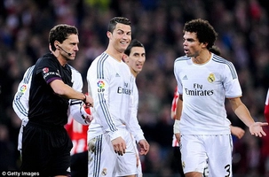 Pha xỏ háng Ronaldo của Pepe