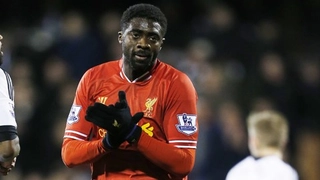 Kolo Toure cố tình “chém” trọng tài Phil Dowd?